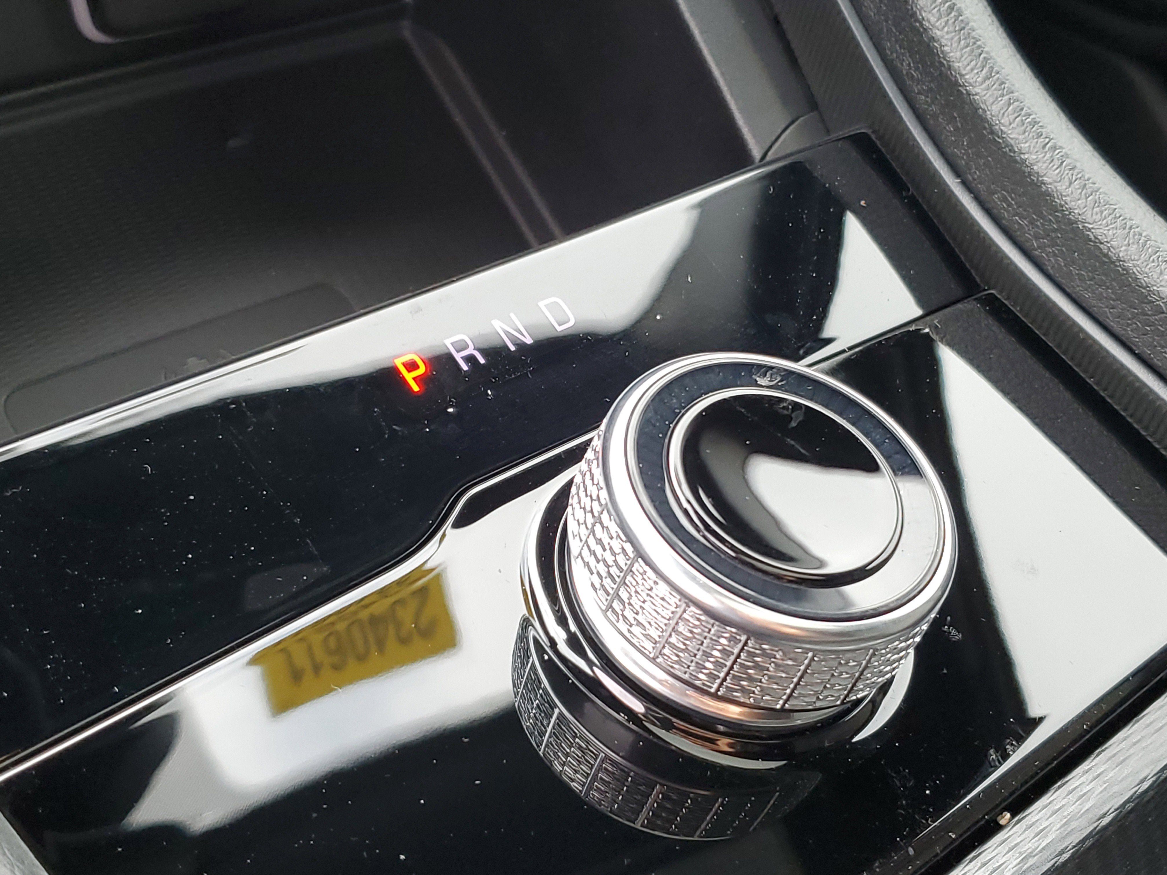 New 2025 Jeep Grand Cherokee Laredo w/ Luxury Tech Group I image 19