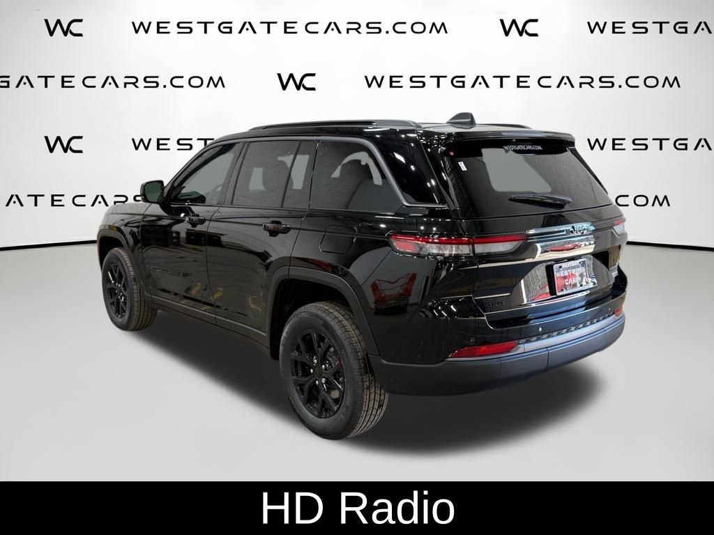New 2026 Jeep Grand Cherokee Laredo image 10