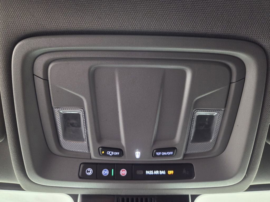 Used 2023 GMC Sierra 1500 Elevation image 21