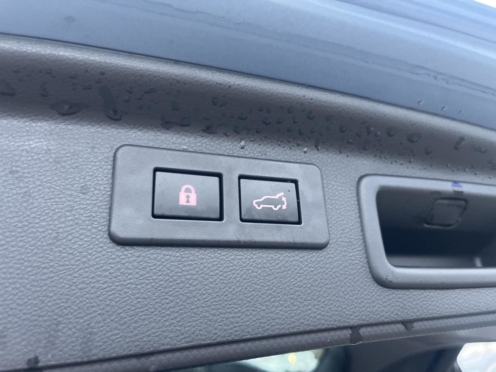 Used 2023 Subaru Forester Premium image 13