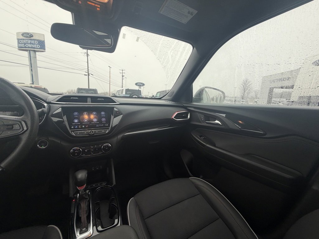 Used 2023 Chevrolet TrailBlazer RS w/ Sun and Liftgate Package image 15