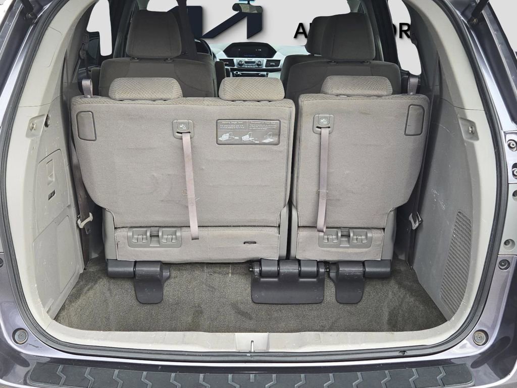 Used 2016 Honda Odyssey SE image 34