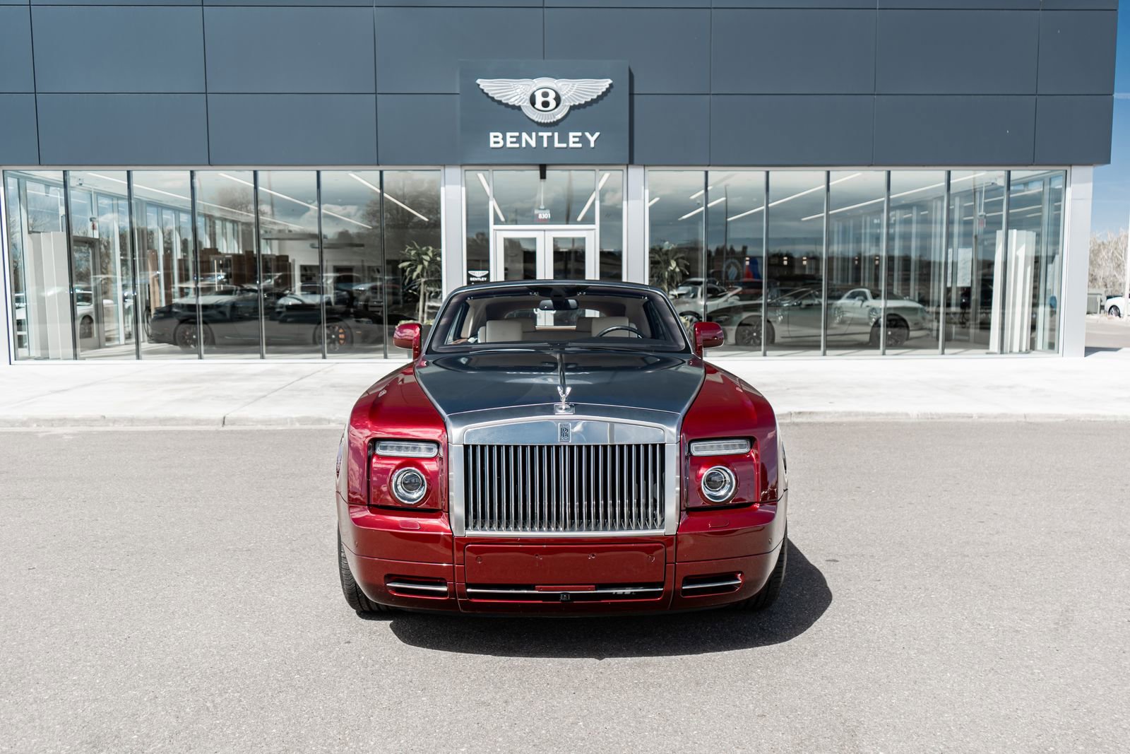 Used 2010 Rolls-Royce Phantom Drophead Coupe image 20