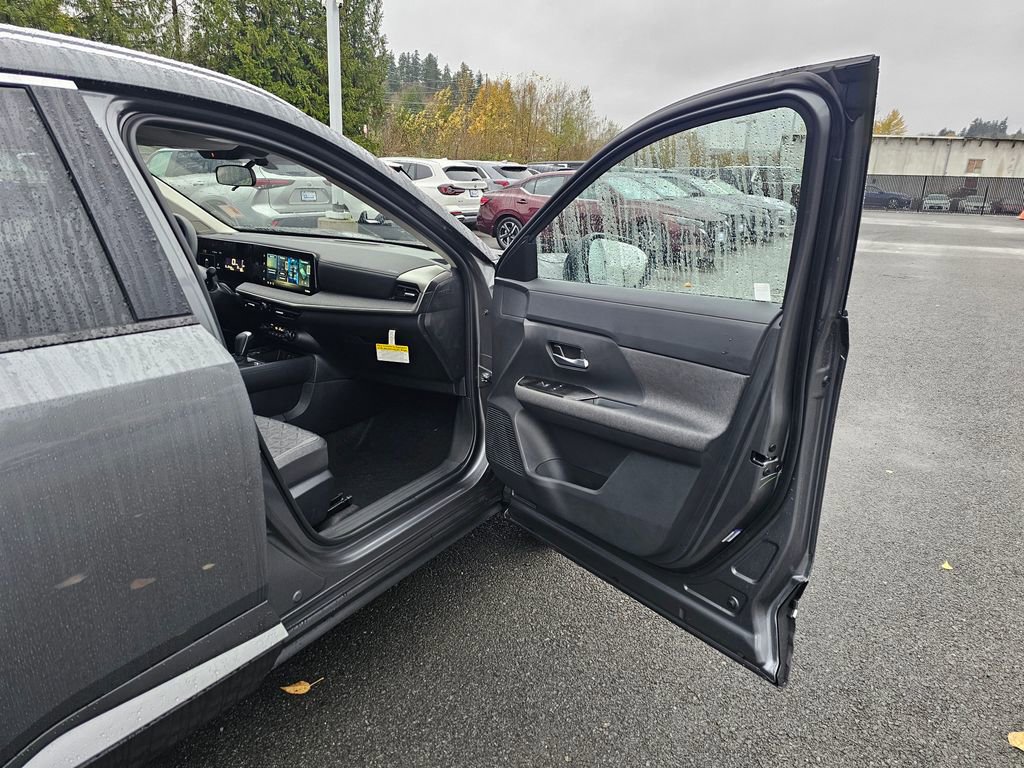 New 2026 Nissan Kicks SV w/ SV Premium Package image 27