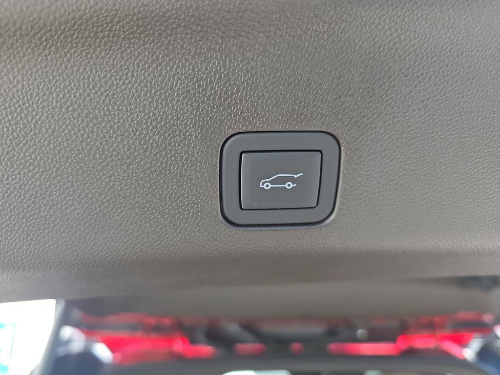 New 2026 Chevrolet Tahoe Z71 w/ Z71 Off-Road Package AWD/4WD image 13