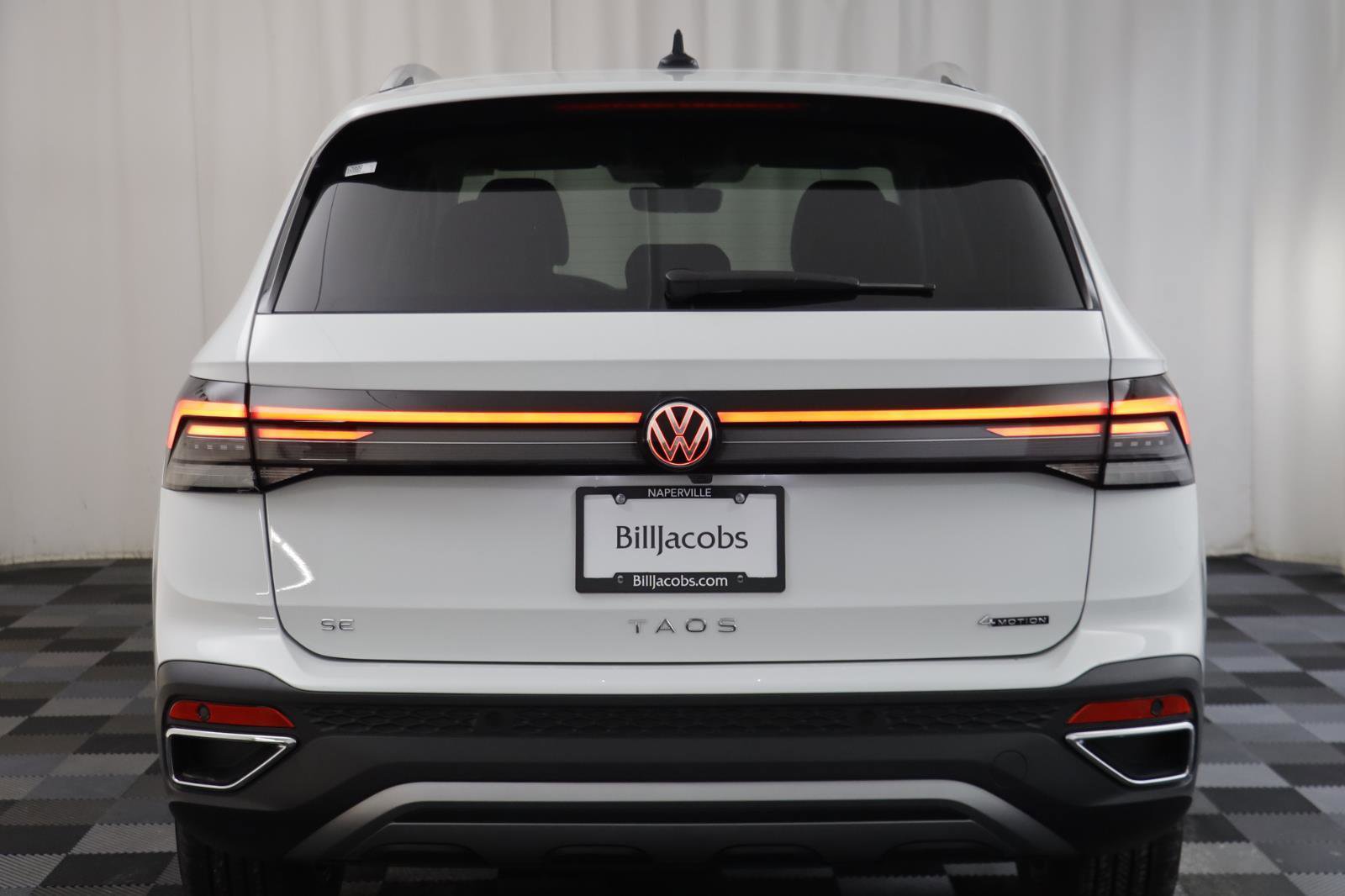 New 2026 Volkswagen Taos SE image 15