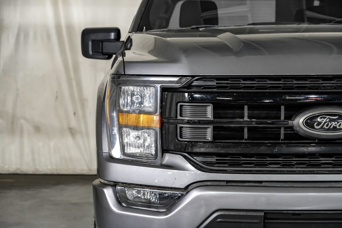 Used 2023 Ford F150 XLT w/ XLT Black Appearance Package AWD/4WD image 38