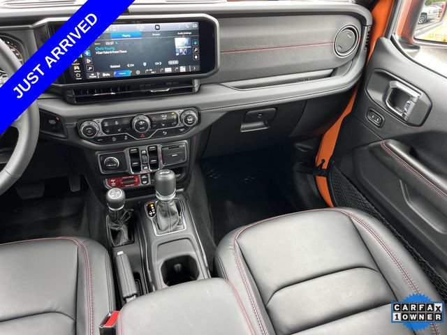 Certified 2025 Jeep Wrangler Unlimited Rubicon AWD/4WD image 14