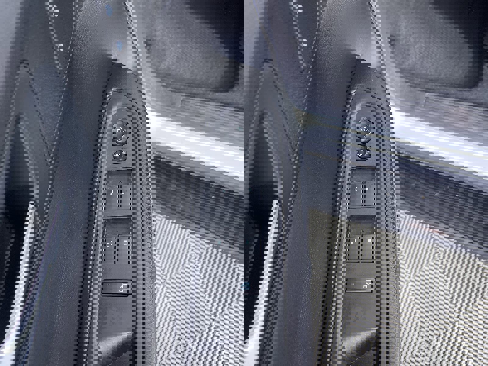 Used 2016 Chevrolet Traverse LT image 14