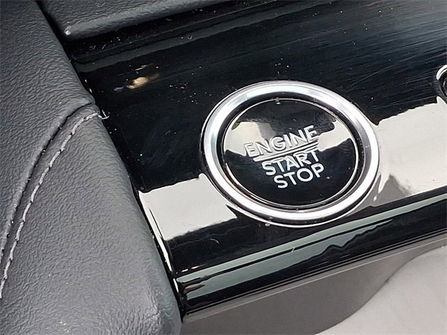 Used 2025 Lincoln Navigator Reserve image 24