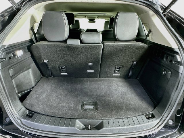 Used 2025 MAZDA CX-90 3.3 Turbo w/ Preferred Package AWD/4WD image 31