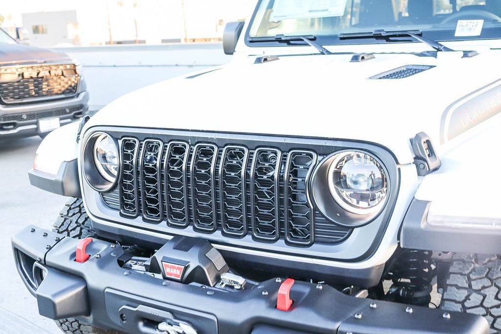 New 2026 Jeep Gladiator Sport AWD/4WD image 6