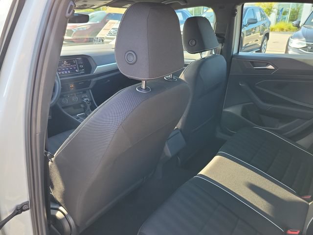 Certified 2024 Volkswagen Jetta Sport FWD image 9