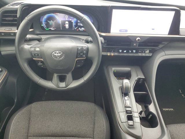 Used 2023 Toyota Crown AWD/4WD image 15