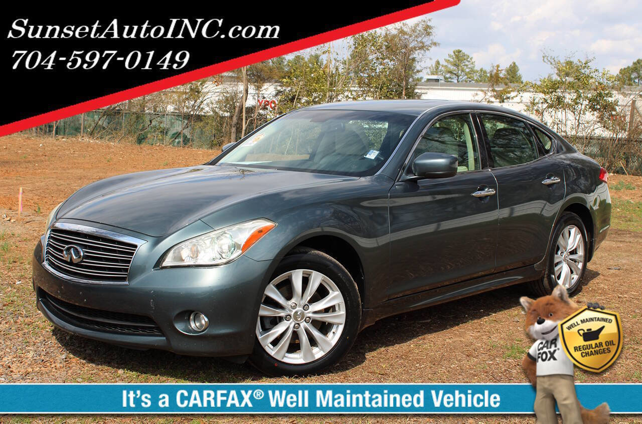 Used 2011 INFINITI M37 x w/ Deluxe Touring Pkg