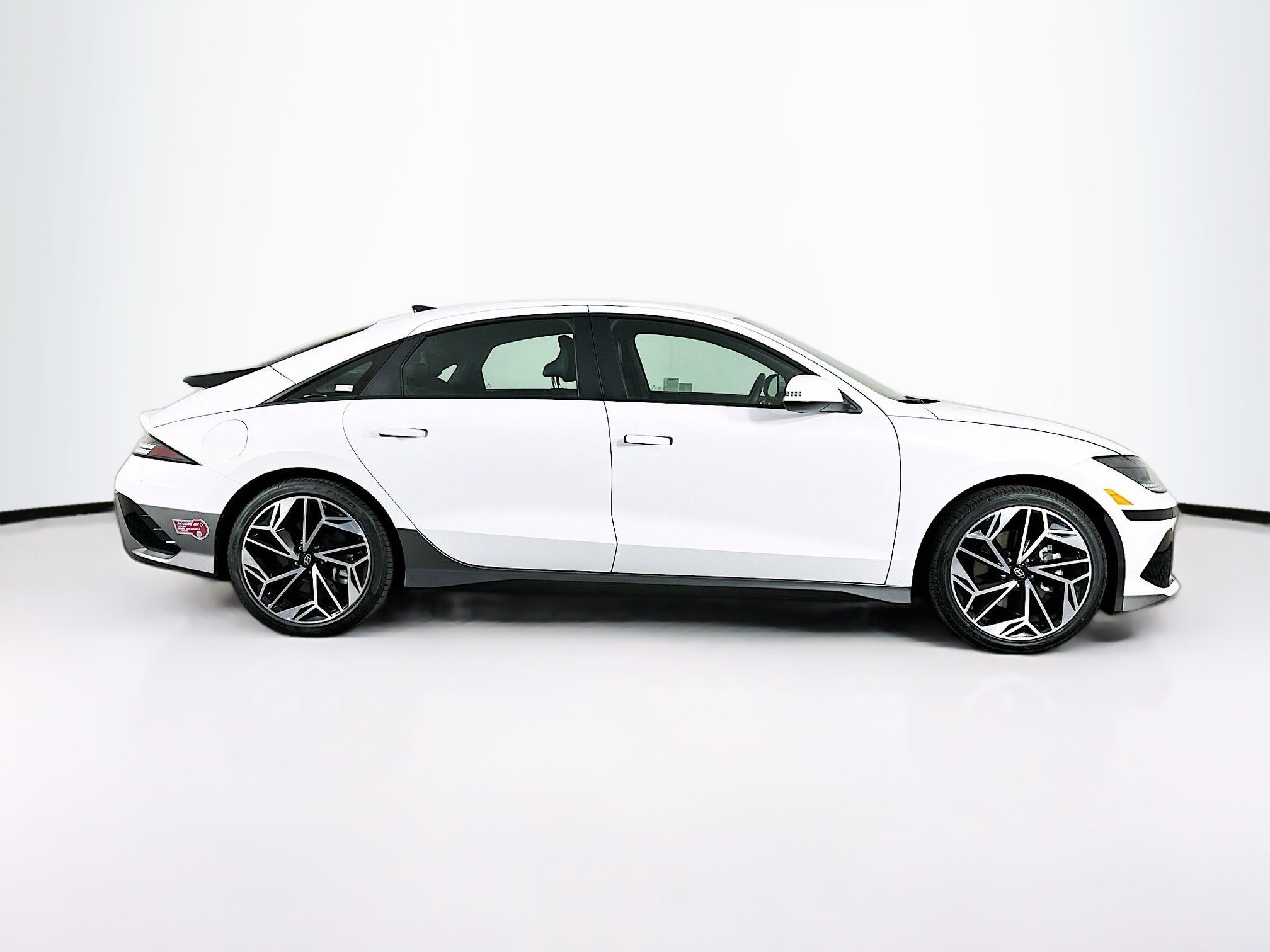 Used 2024 Hyundai Ioniq 6 Limited RWD image 10