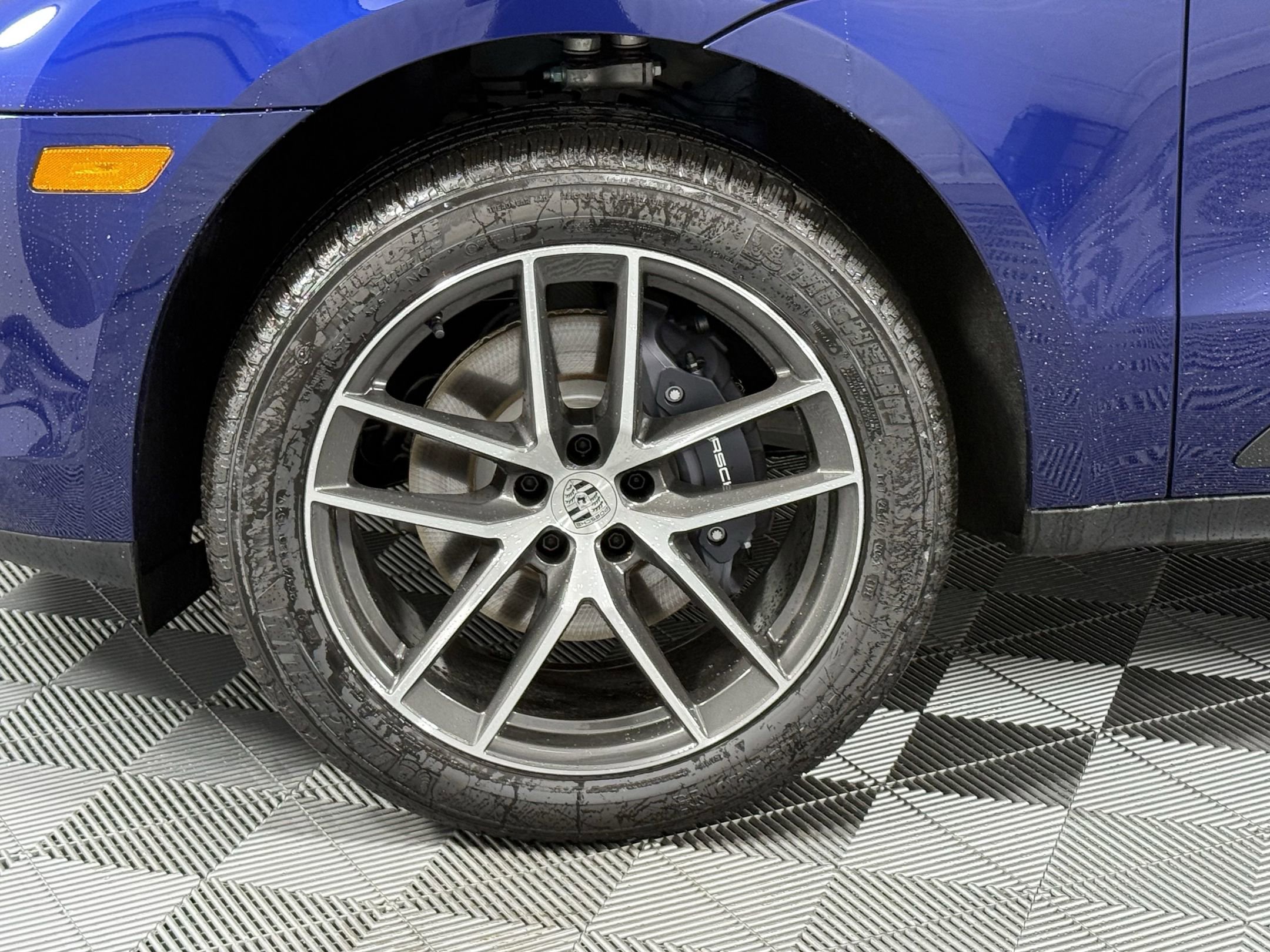 New 2025 Porsche Macan image 12