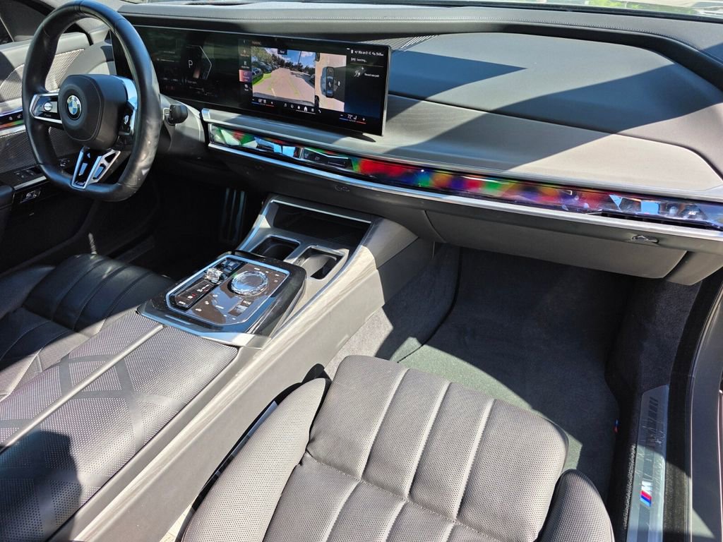 Certified 2023 BMW 760i xDrive w/ Executive Package AWD/4WD image 28