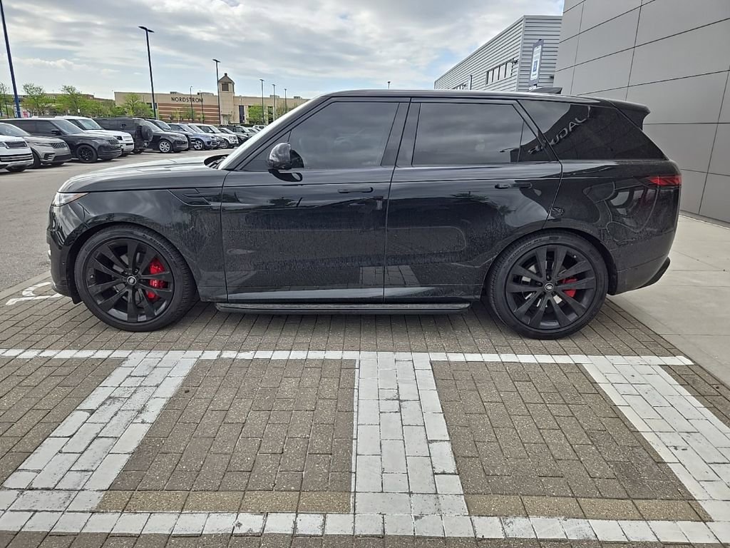 Used 2024 Land Rover Range Rover Sport Dynamic SE image 8