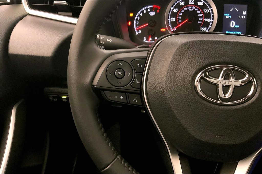 Used 2022 Toyota Corolla SE FWD image 18
