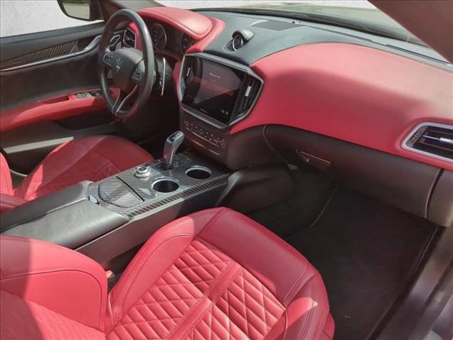Used 2022 Maserati Ghibli Trofeo image 24