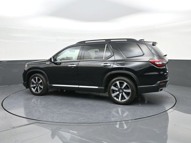 Used 2024 Honda Pilot Touring image 5