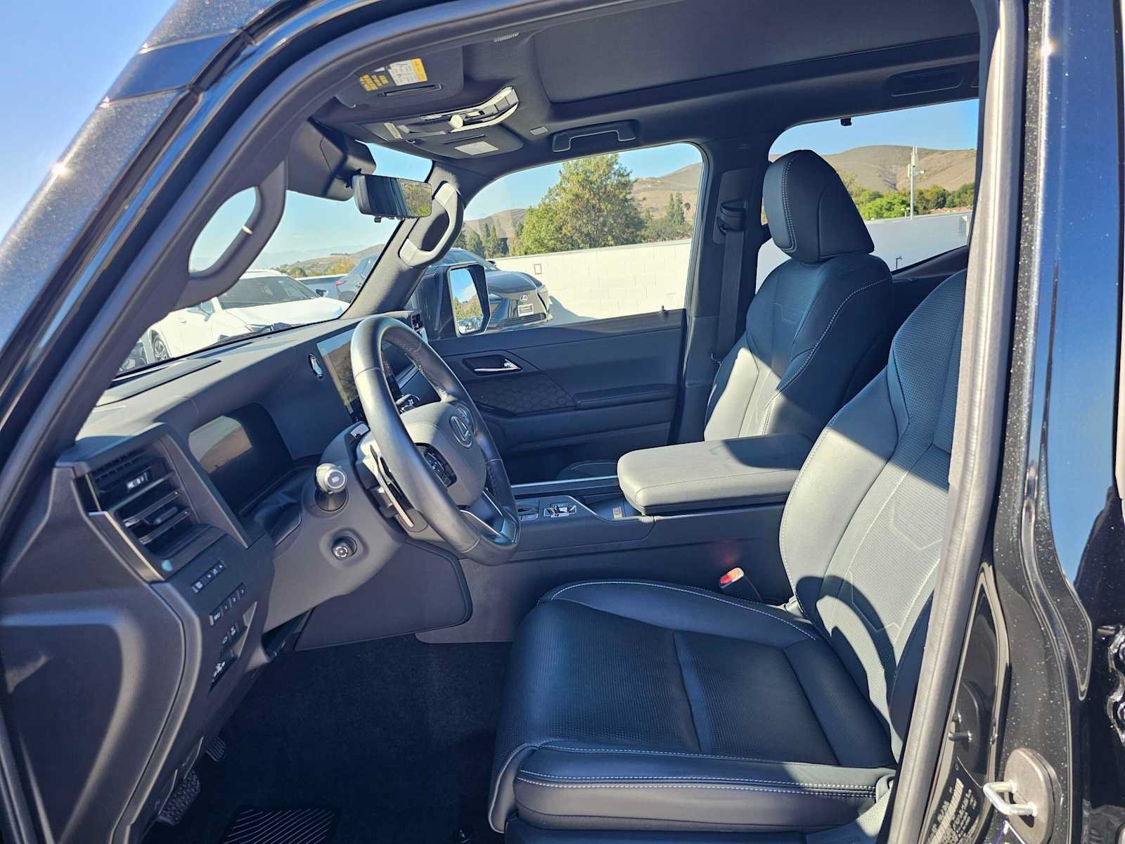 Certified 2025 Lexus GX 550 w/ Cold Area Package AWD/4WD image 20