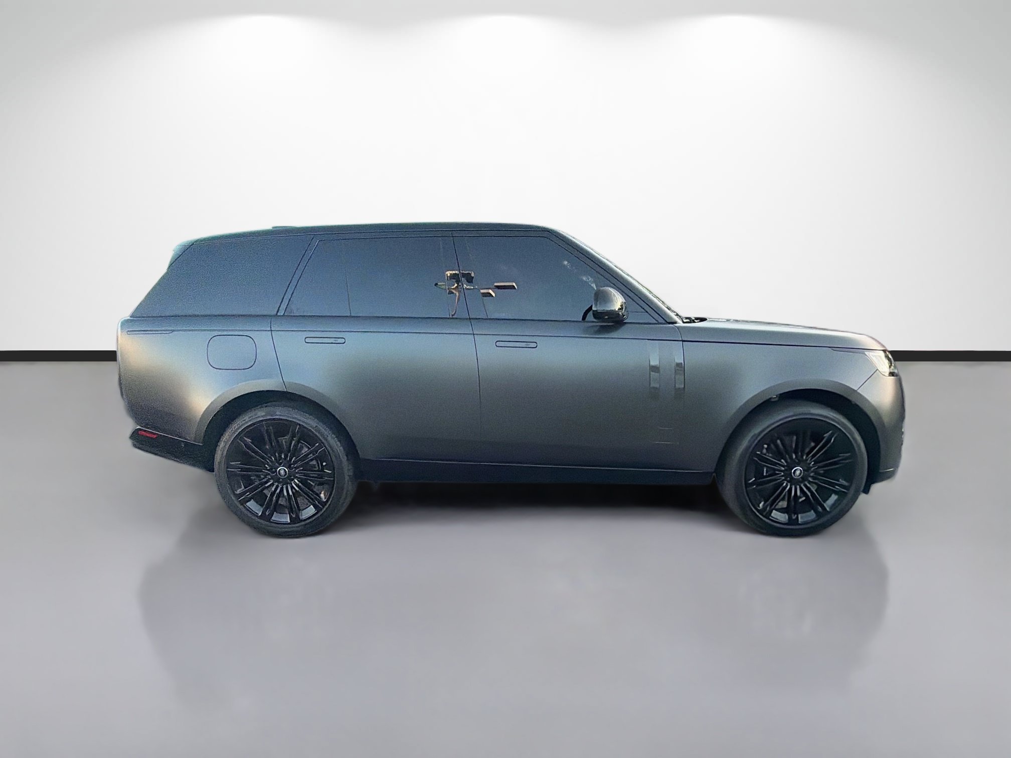 Used 2025 Land Rover Range Rover SE AWD/4WD image 6