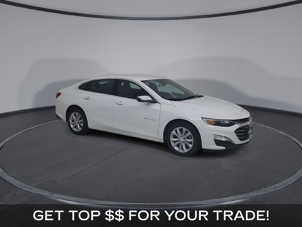 Used 2025 Chevrolet Malibu LT FWD image 2