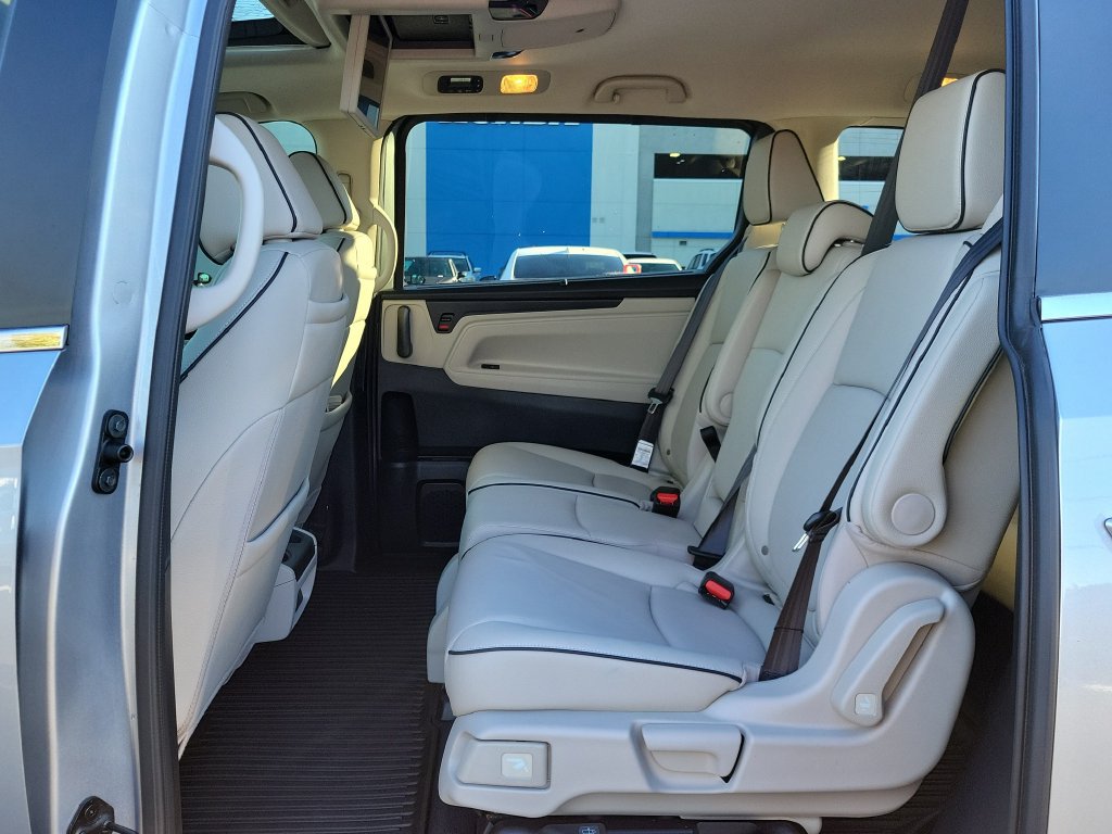 Certified 2026 Honda Odyssey Touring image 15