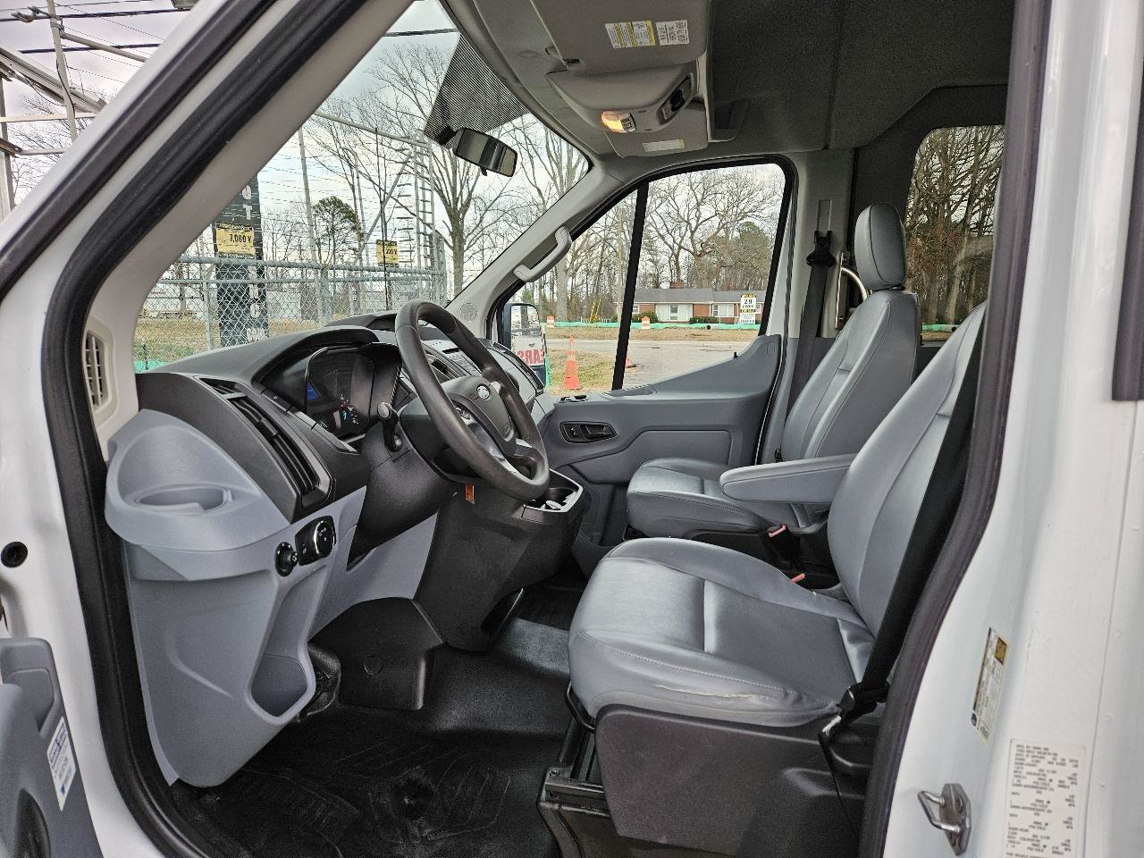 Used 2019 Ford Transit 350 XL RWD image 11