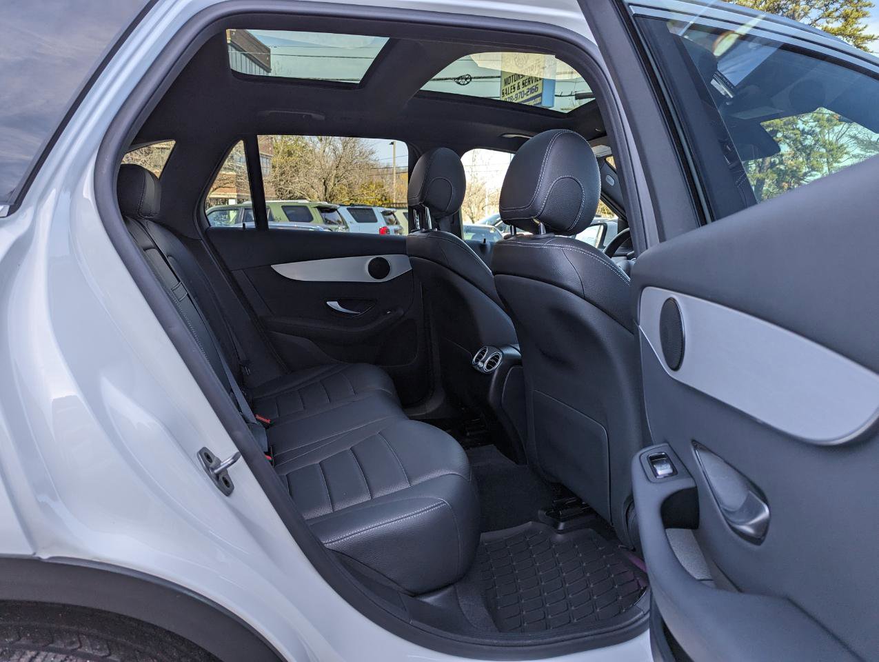 Used 2021 Mercedes-Benz GLC 300 GLC 300 4MATIC SUV image 38