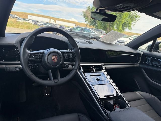 Used 2026 Porsche Panamera 4 image 19