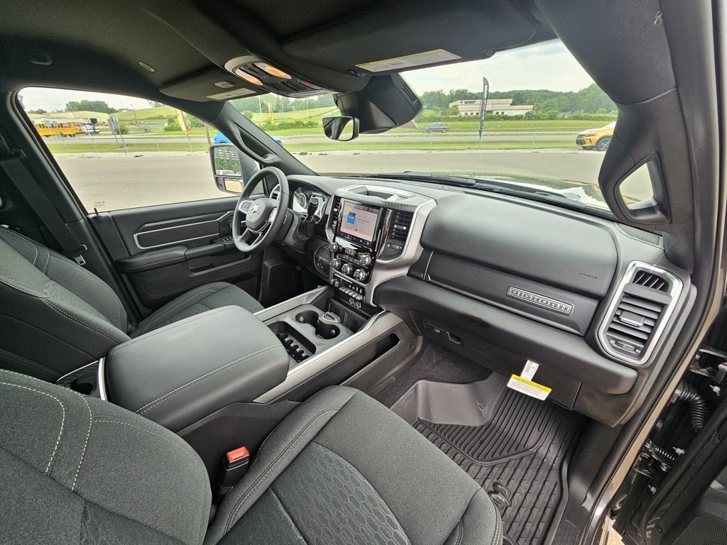 New 2025 RAM 3500 Big Horn image 25