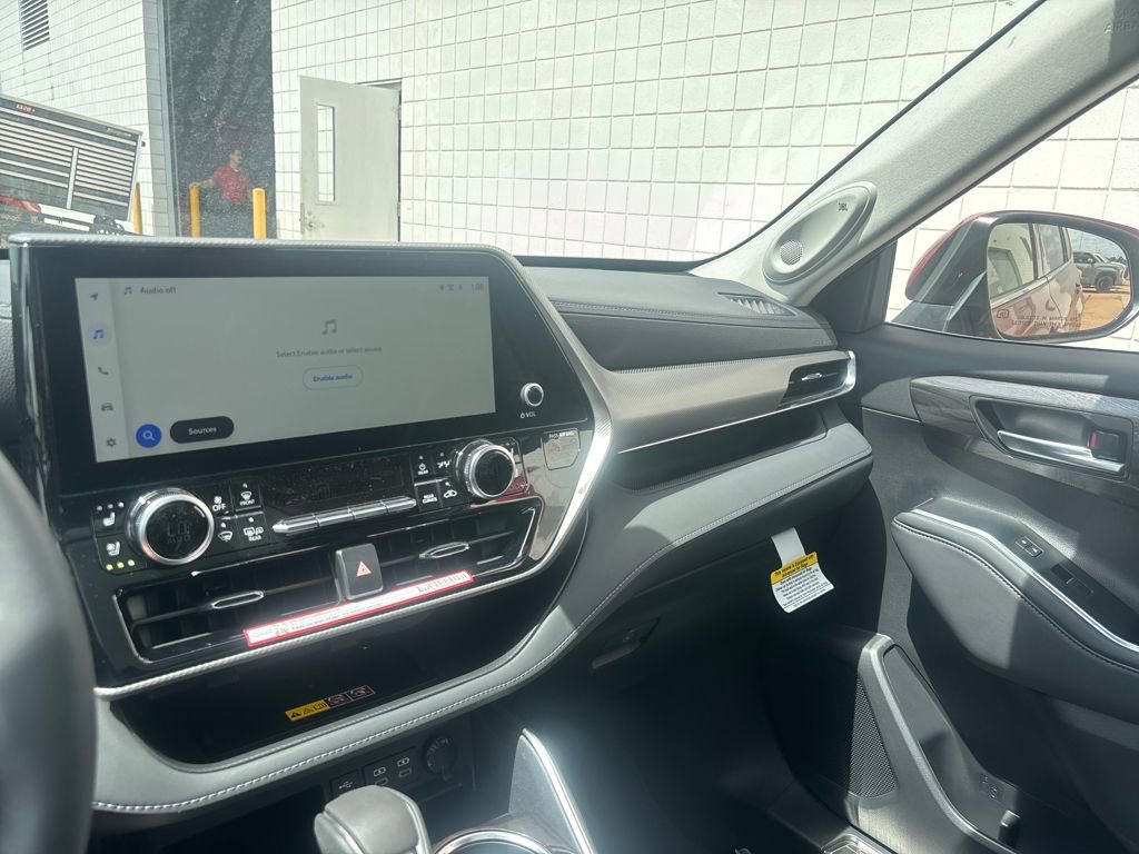 New 2026 Toyota Highlander Platinum image 54