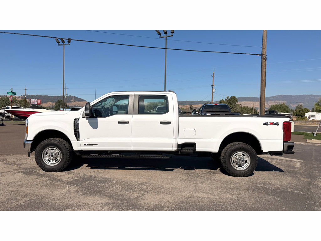 Used 2026 Ford F350 XL w/ XL Off-Road Package AWD/4WD image 3