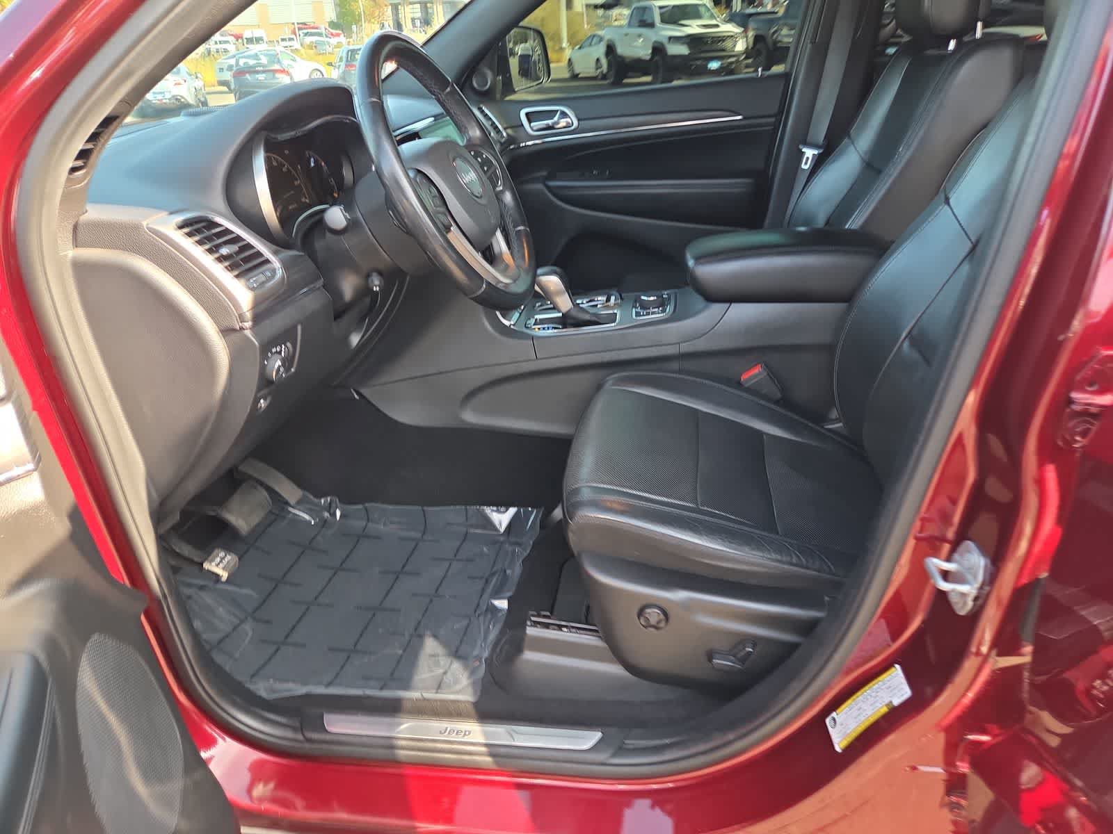 Used 2020 Jeep Grand Cherokee Limited w/ Luxury Group II AWD/4WD image 19