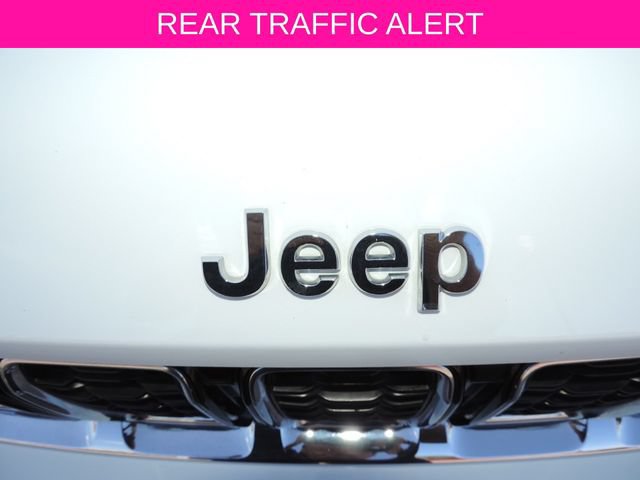 Used 2022 Jeep Grand Cherokee Limited RWD image 15