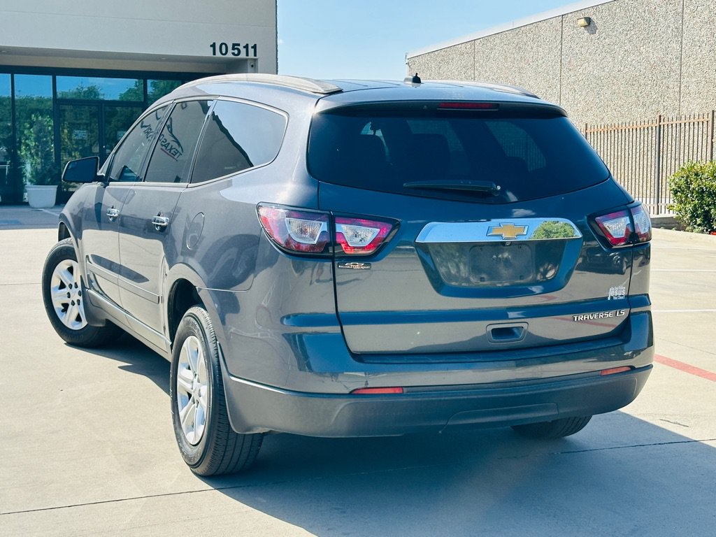 Used 2013 Chevrolet Traverse LS FWD image 6