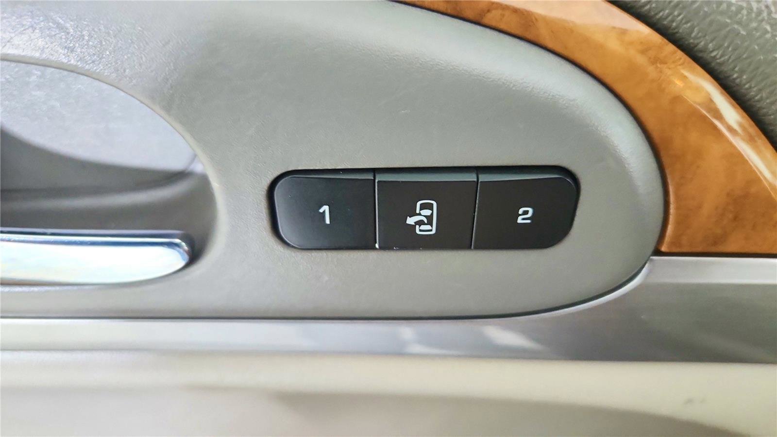 Used 2011 Buick Enclave CXL w/ Trailering Provision Package image 30