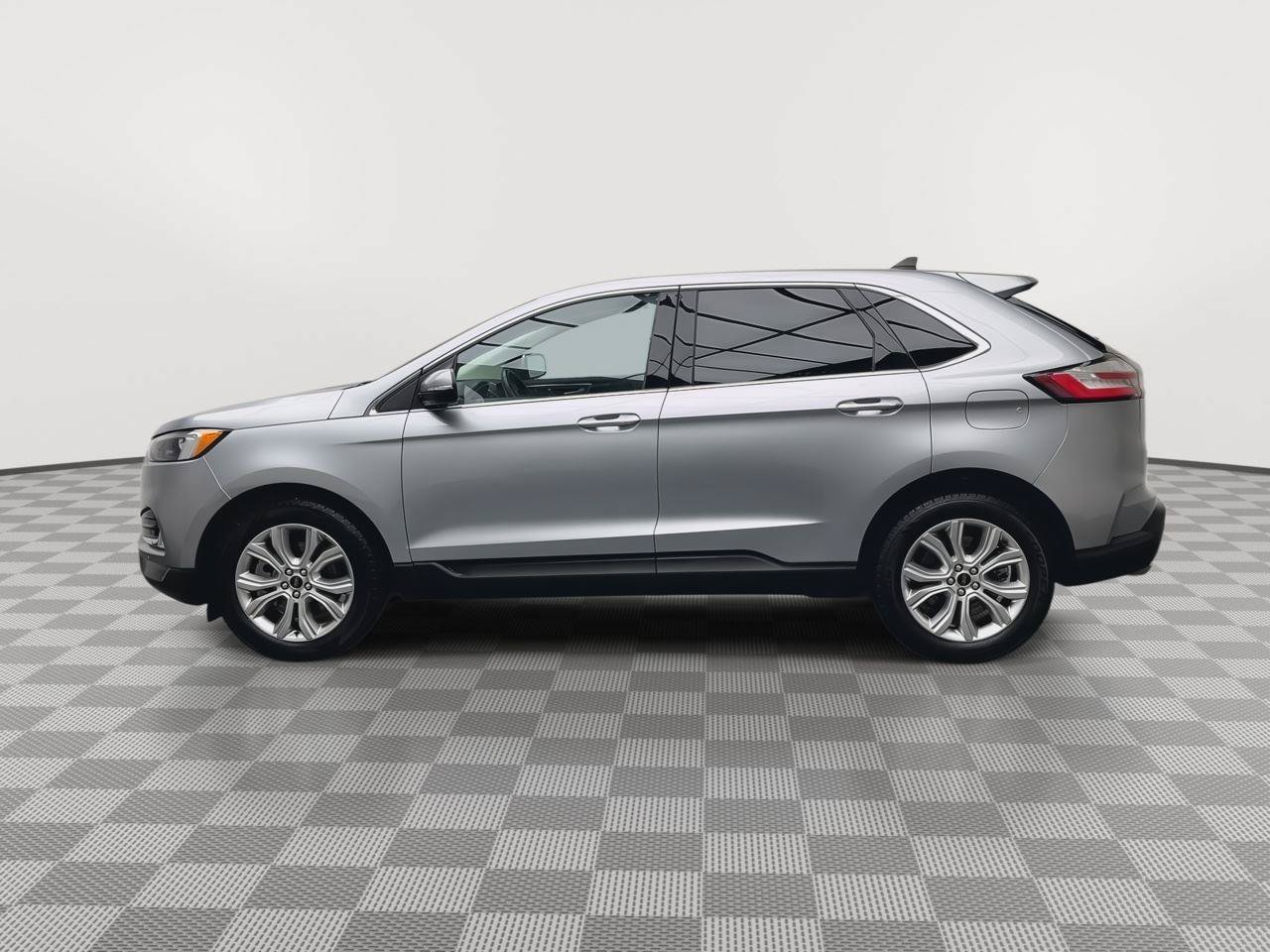 Used 2023 Ford Edge Titanium w/ Cargo Accessory Package AWD/4WD image 36