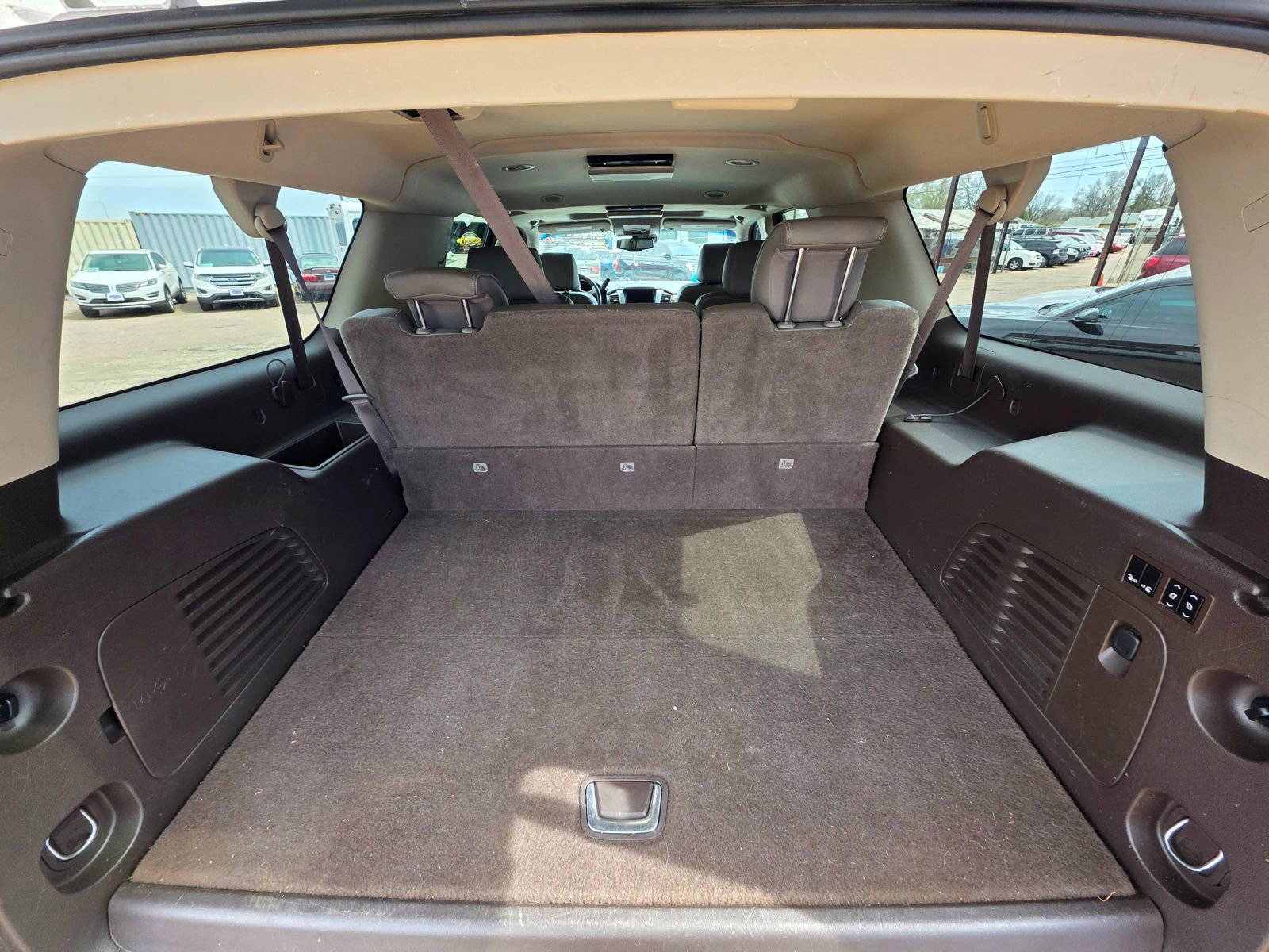 Used 2015 GMC Yukon XL Denali w/ Open Road Package AWD/4WD image 8