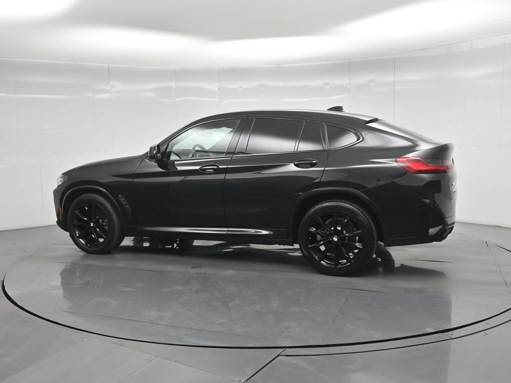 Used 2024 BMW X4 xDrive30i w/ M Sport Package AWD/4WD image 6