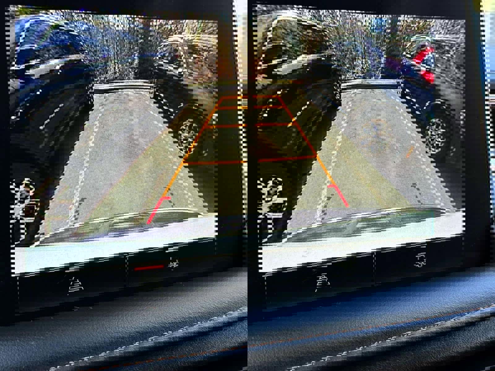 Used 2024 GMC Yukon AT4 image 24