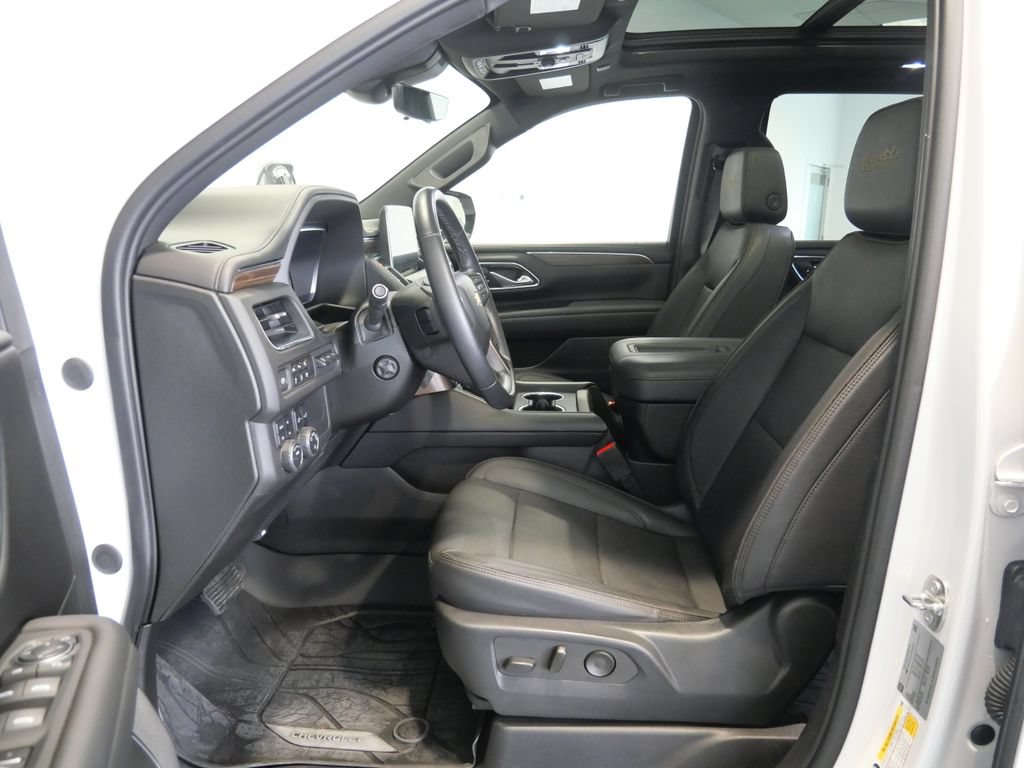 Used 2023 Chevrolet Tahoe High Country AWD/4WD image 14