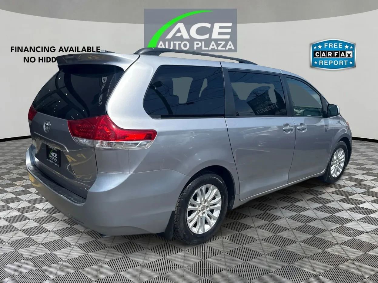 Used 2011 Toyota Sienna XLE FWD image 5