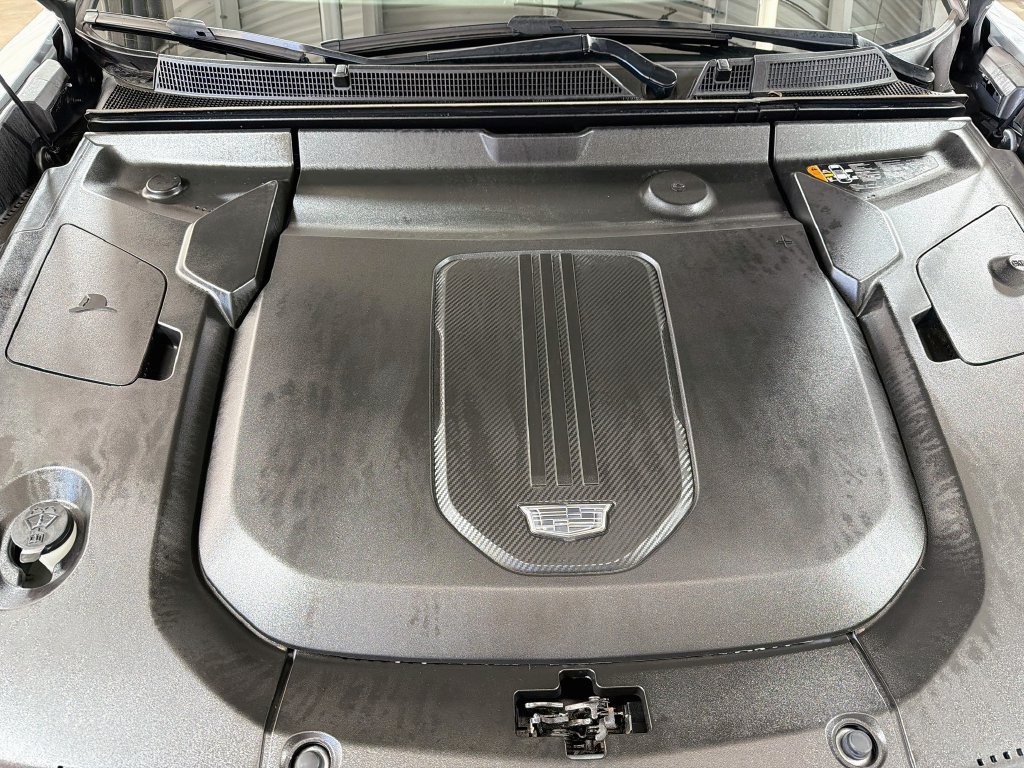 Certified 2024 Cadillac Lyriq Sport AWD/4WD image 33