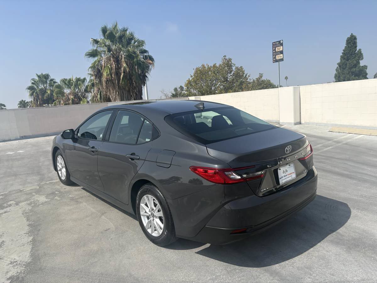 Used 2026 Toyota Camry LE FWD image 13
