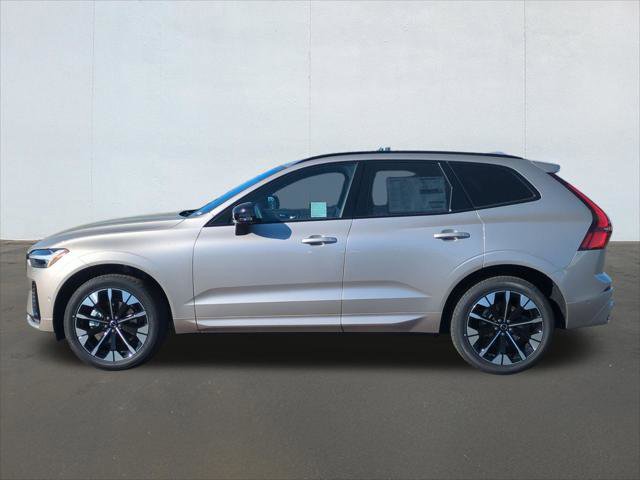 New 2026 Volvo XC60 B5 Plus w/ Climate Package PRO image 3