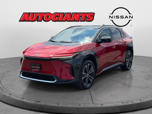 Used 2023 Toyota bZ4X AWD w/ Weather Package image 7